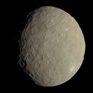 Крупнейший астероид Церера 1 на снимке НАСА.